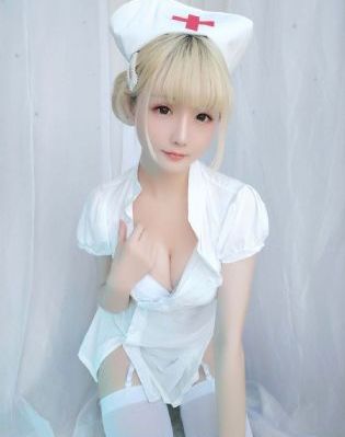 717秋霞